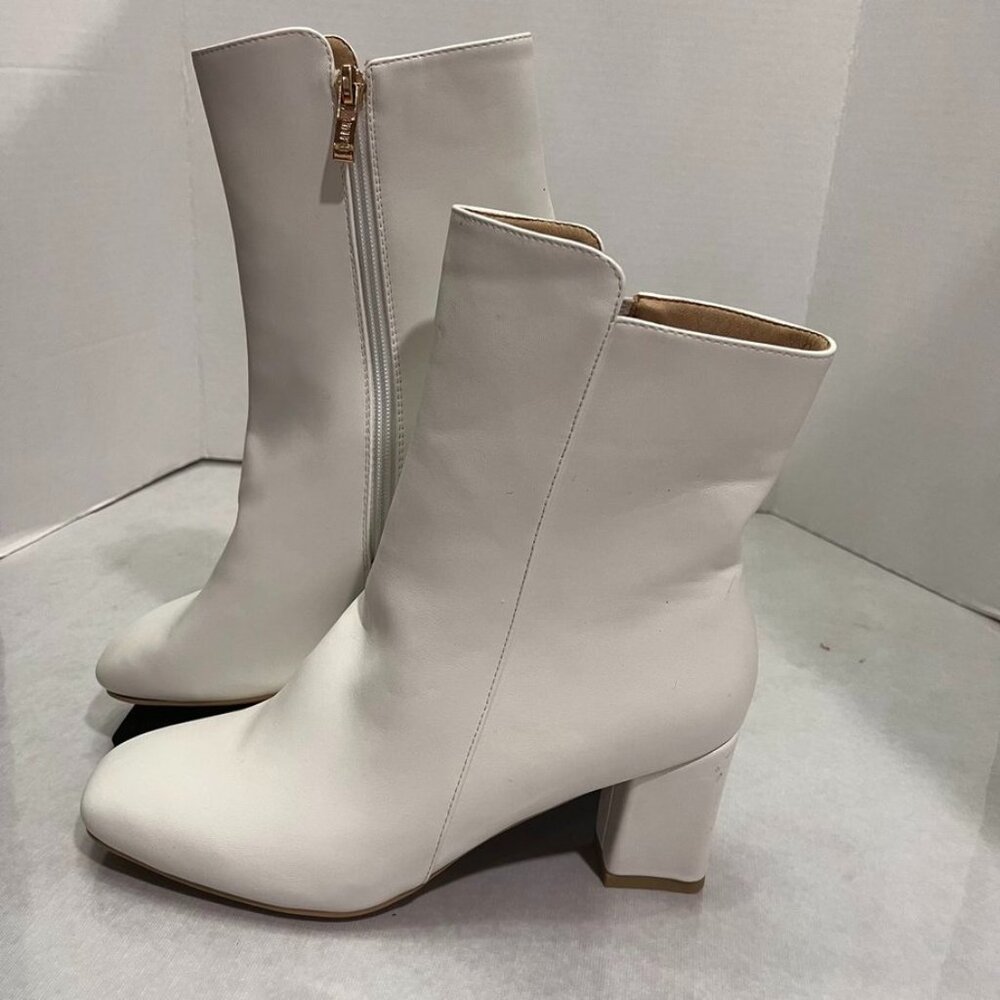 IDIFU White Ankle Boots Block Heel Side Zip Almond Toe Women’s Size 10